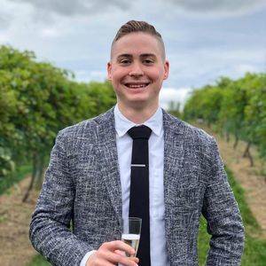 Meet your Posher, Daniel